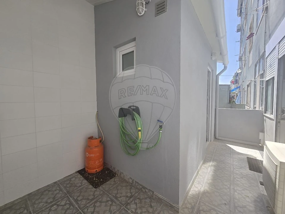 Apartamento T1 para Arrendamento em Camarate, Unhos e Apelação Foto 21