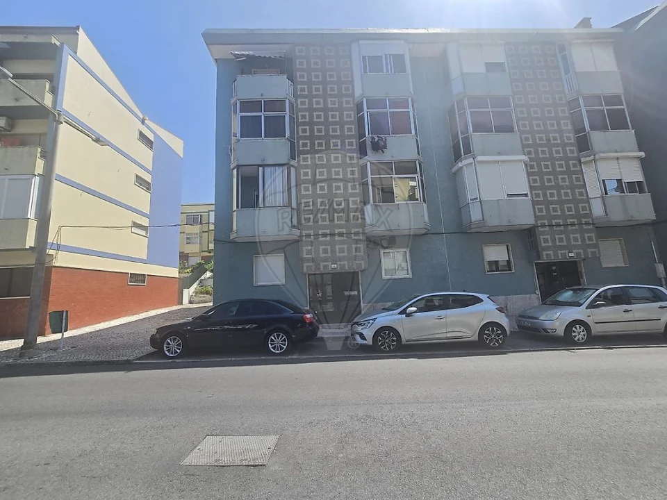 Apartamento T1 para Arrendamento em Camarate, Unhos e Apelação Foto 5