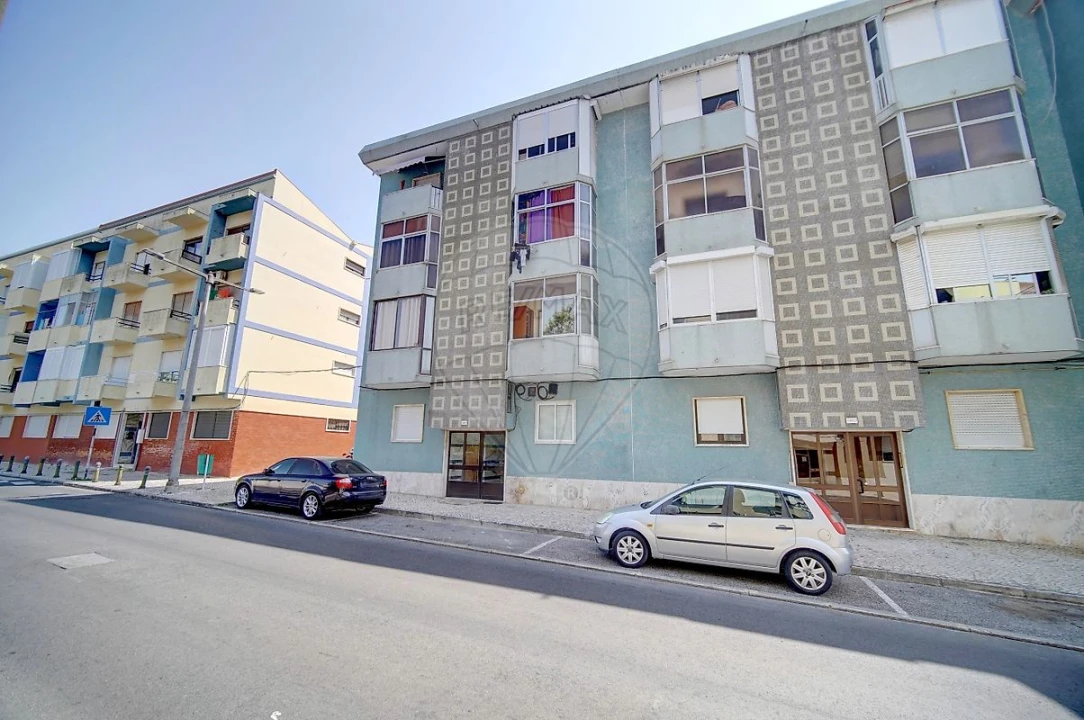 Apartamento T1 para Arrendamento em Camarate, Unhos e Apelação Foto 25