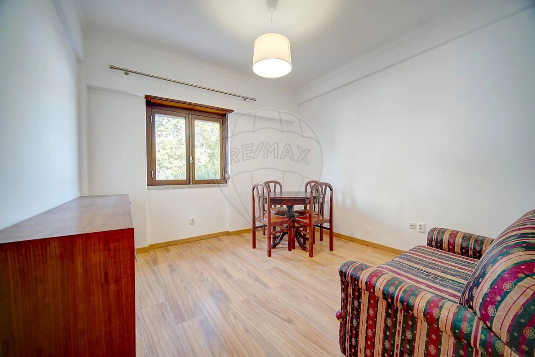 Apartamento T1 para Arrendamento em Camarate, Unhos e Apelação Foto 3