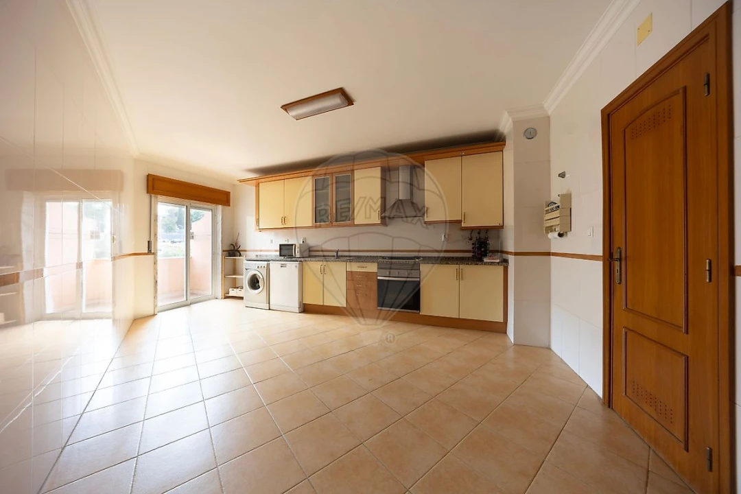 Apartamento T2 para Venda em Queluz e Belas Foto 12