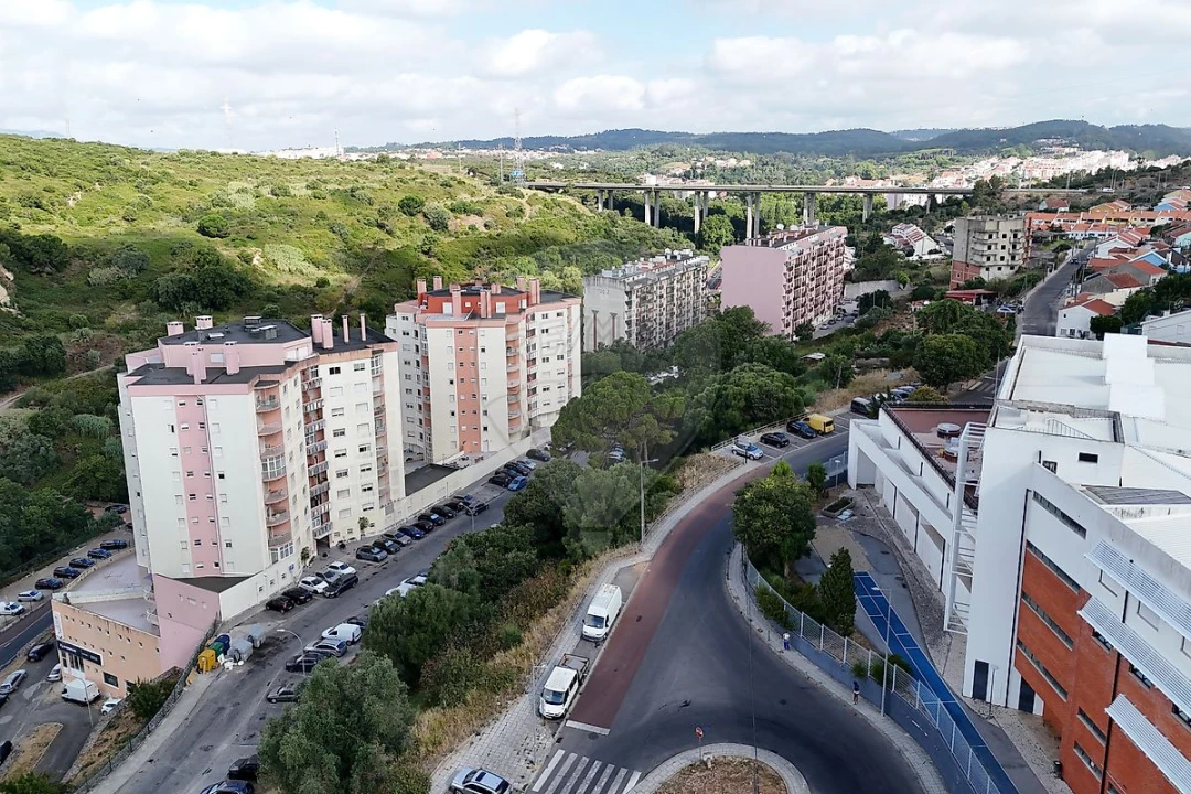 Apartamento T2 para Venda em Queluz e Belas Foto 38