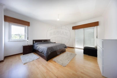 Apartamento T2 para Venda em Queluz e Belas