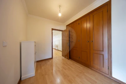 Apartamento T2 para Venda em Queluz e Belas