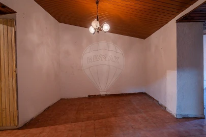 Moradia T3 para Venda em Alcanhões