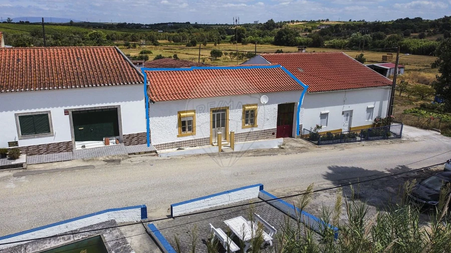 Moradia T3 para Venda em Alcanhões