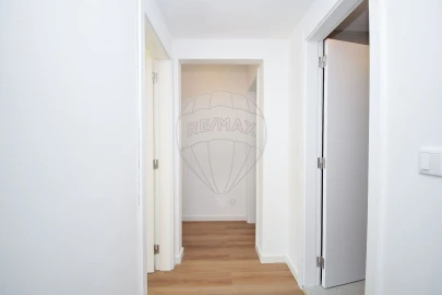 Apartamento T3 para Venda em Pontinha e Famões