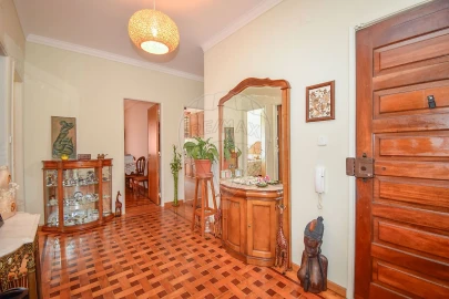Apartamento T3 para Venda em Agualva e Mira-Sintra