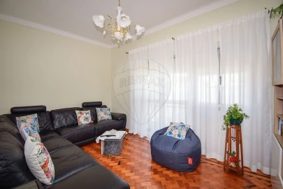 Apartamento T3 para Venda em Agualva e Mira-Sintra