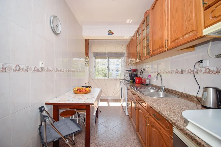 Apartamento T3 para Venda em Agualva e Mira-Sintra Foto 19