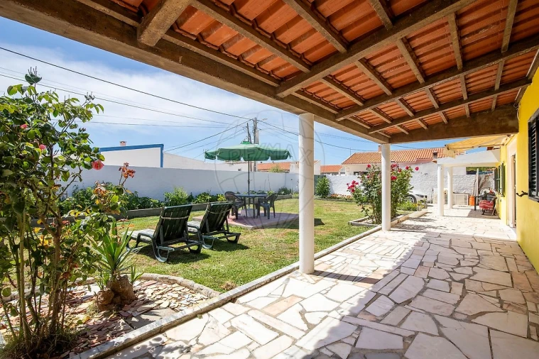 Moradia T4 para Venda em São Pedro da Cadeira Foto 5