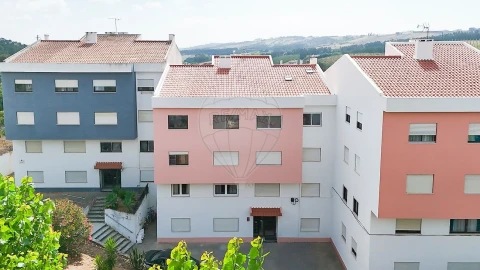 Apartamento T2 para Venda em Miragaia e Marteleira