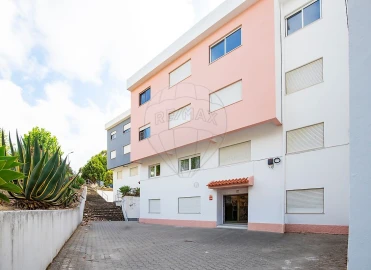 Apartamento T2 para Venda em Miragaia e Marteleira