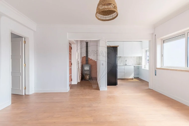 Apartamento T2 para Venda em Miragaia e Marteleira Foto 6