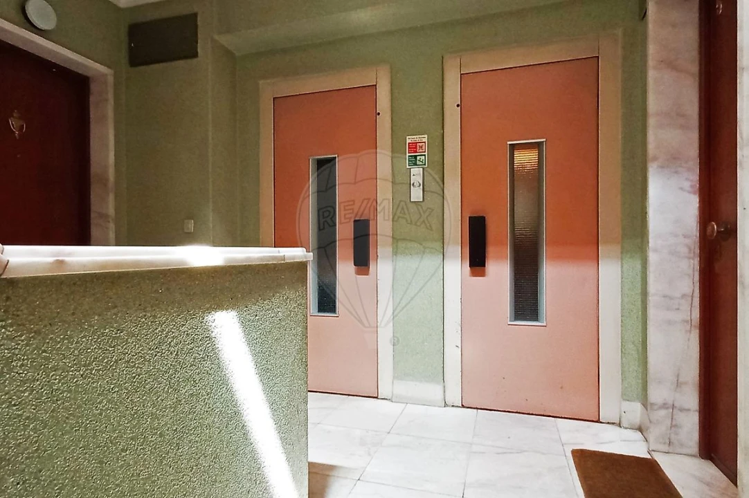 Apartamento T3 para Arrendamento em Arroios Foto 18
