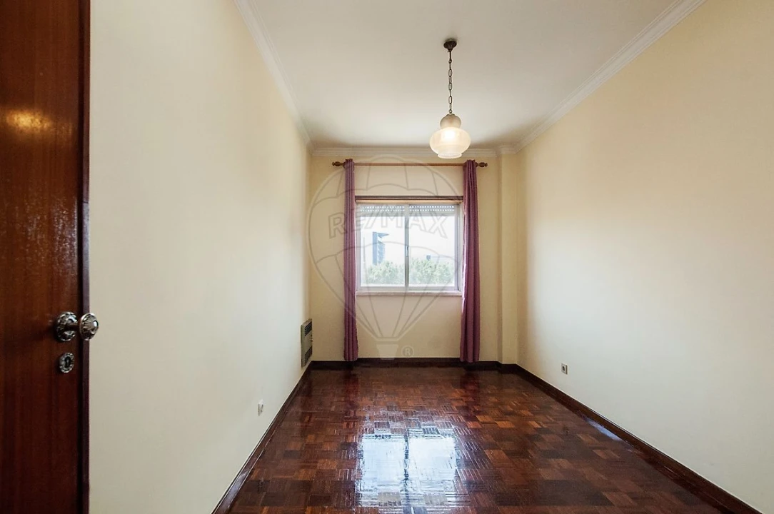 Apartamento T3 para Arrendamento em Arroios Foto 7