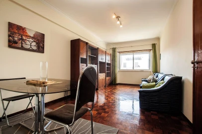 Apartamento T3 para Arrendamento em Arroios