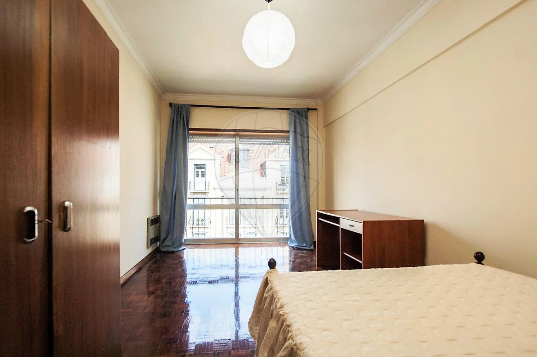 Apartamento T3 para Arrendamento em Arroios Foto 2