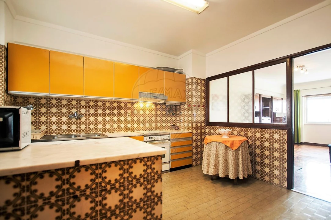 Apartamento T3 para Arrendamento em Arroios Foto 3