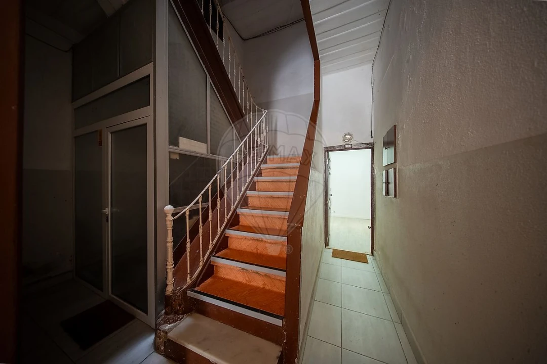 Apartamento T2 para Venda em Beato Foto 14