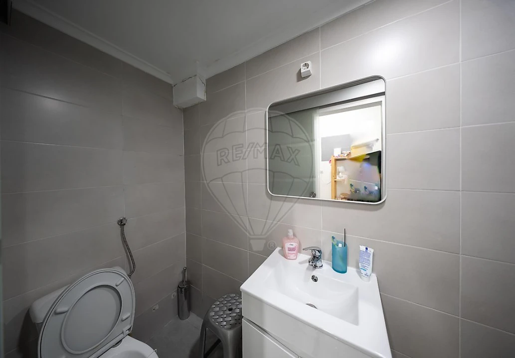 Apartamento T2 para Venda em Beato Foto 13