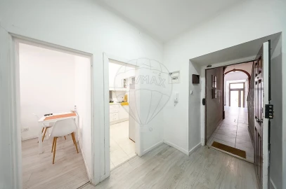 Apartamento T2 para Venda em Beato