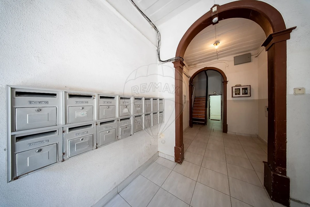Apartamento T2 para Venda em Beato Foto 15
