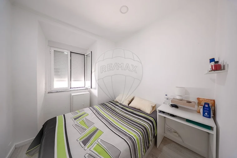 Apartamento T2 para Venda em Beato Foto 7