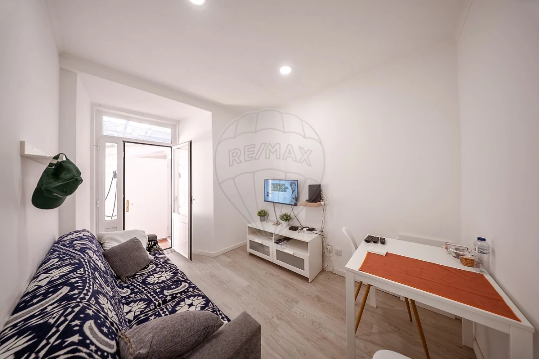 Apartamento T2 para Venda em Beato Foto 4