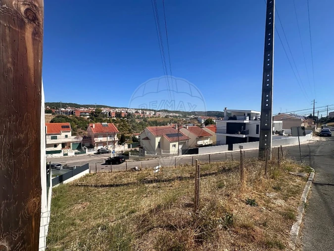 Terreno para Venda em Alverca do Ribatejo e Sobralinho Foto 2