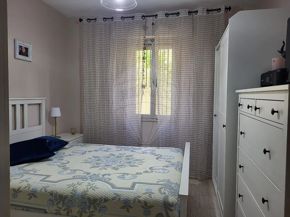 Apartamento T2 para Venda em Vialonga Foto 3