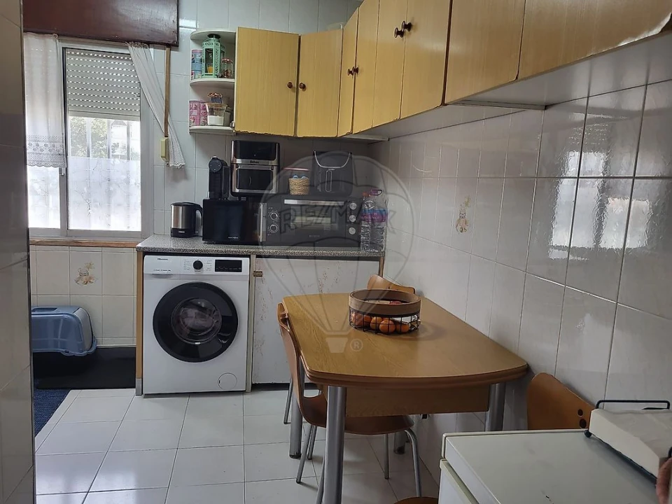 Apartamento T2 para Venda em Vialonga Foto 4