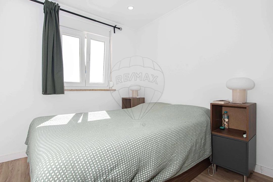 Apartamento T3 para Venda em Póvoa de Santa Iria e Forte da Casa Foto 11