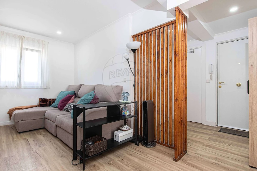 Apartamento T3 para Venda em Póvoa de Santa Iria e Forte da Casa Foto 18