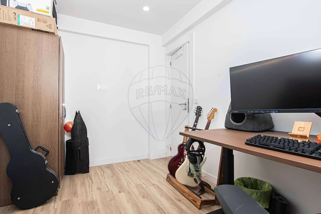 Apartamento T3 para Venda em Póvoa de Santa Iria e Forte da Casa Foto 15