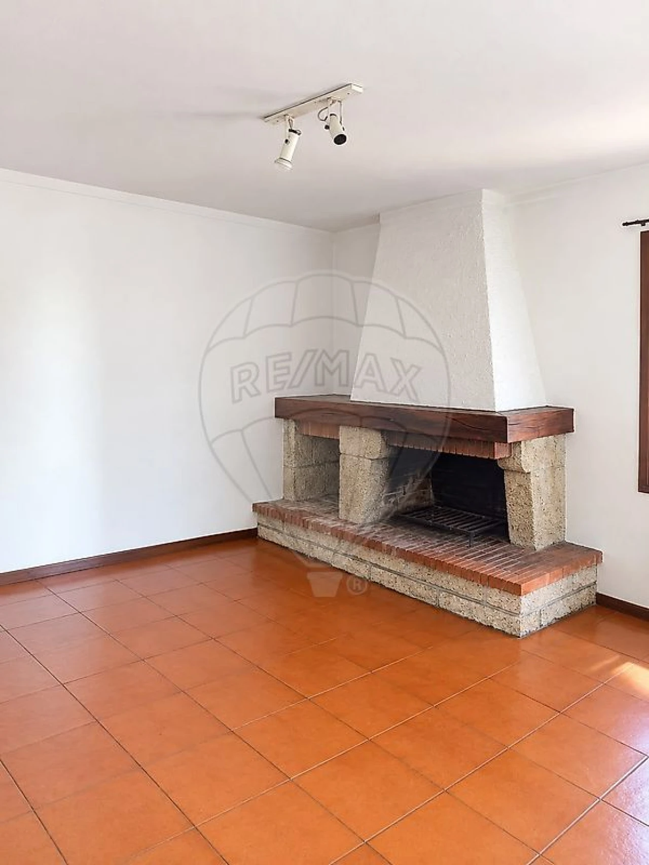 Moradia T5 para Venda em Macieira de Cambra Foto 17