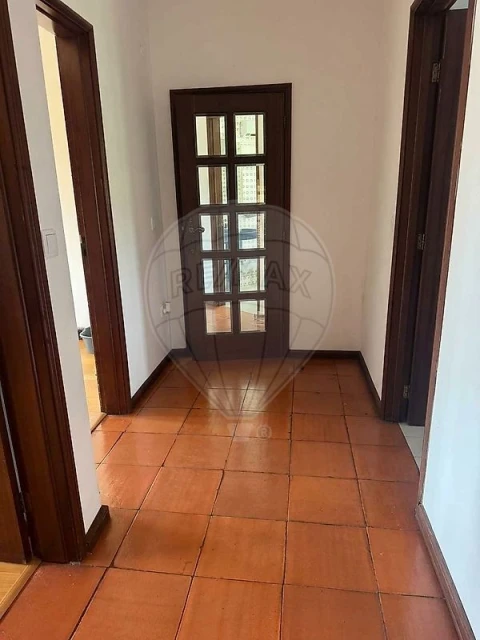Moradia T5 para Venda em Macieira de Cambra