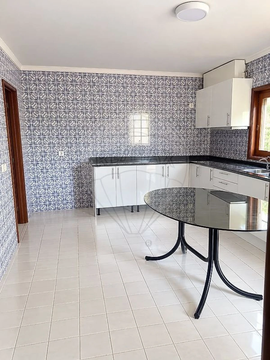 Moradia T5 para Venda em Macieira de Cambra Foto 18
