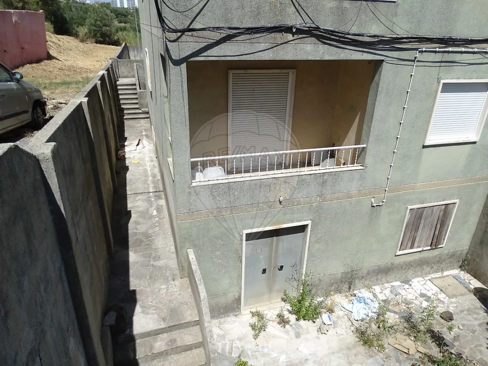 Apartamento para Venda em Pontinha e Famões Foto 16