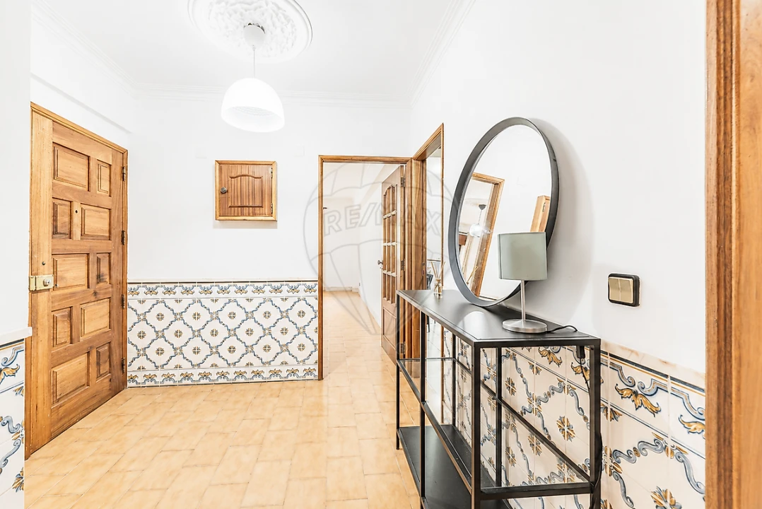 Apartamento T1 para Venda em Queluz e Belas Foto 11