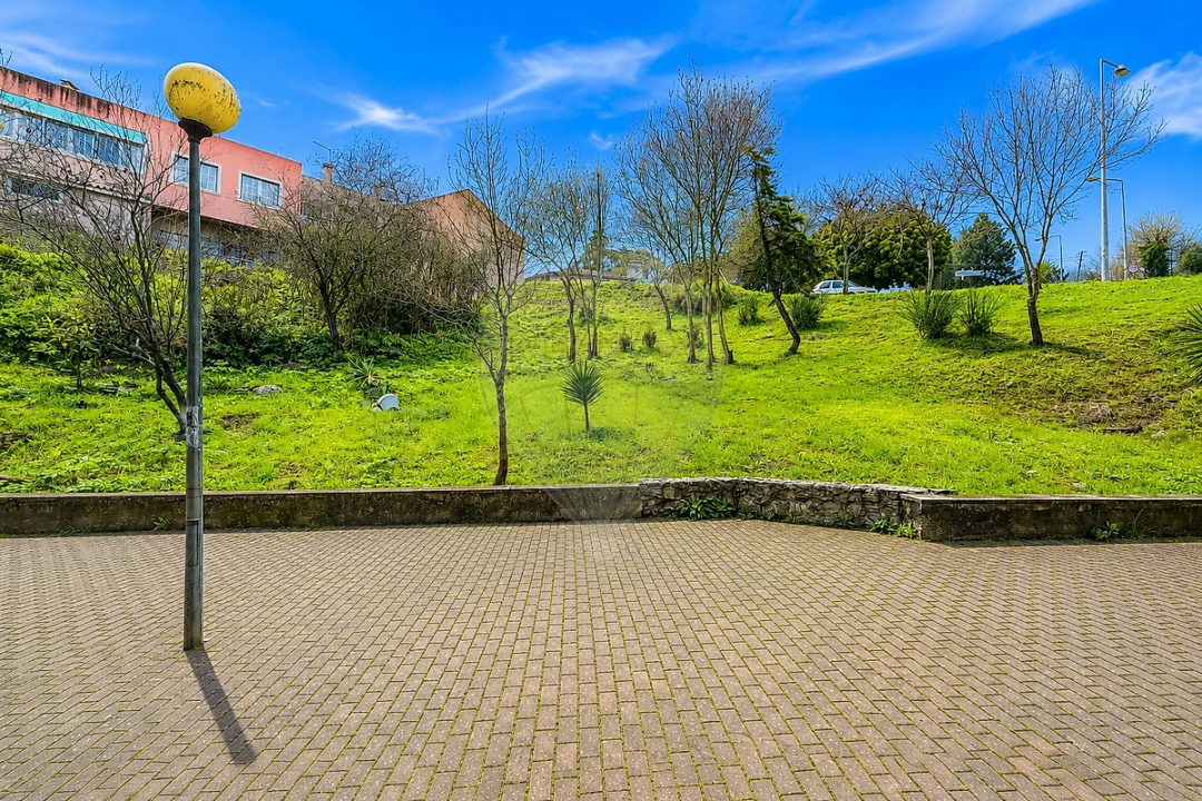 Apartamento T1 para Venda em Queluz e Belas Foto 17