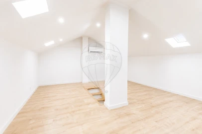 Apartamento T2 para Venda em Falagueira-Venda Nova