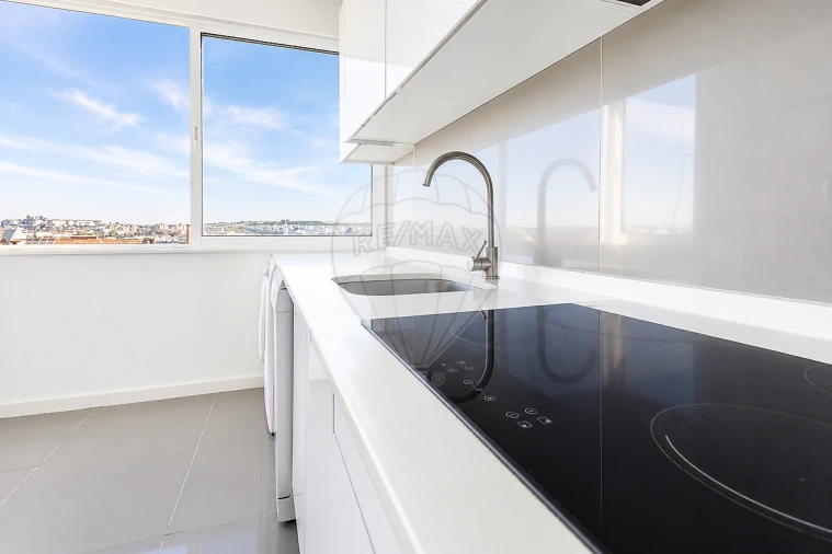 Apartamento T2 para Venda em Falagueira-Venda Nova Foto 3
