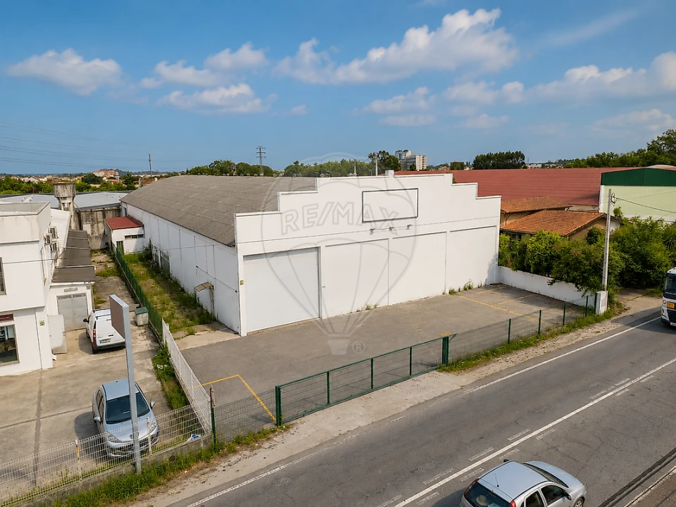 Armazém para Venda em Ovar, São João, Arada e São Vicente de Pereira Jusã Foto 1
