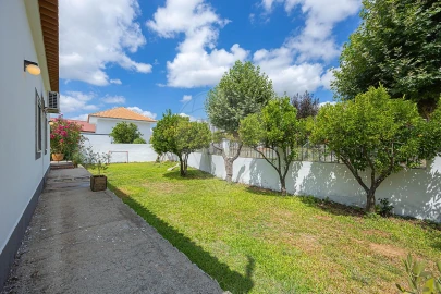 Moradia T3 para Venda em Olhalvo