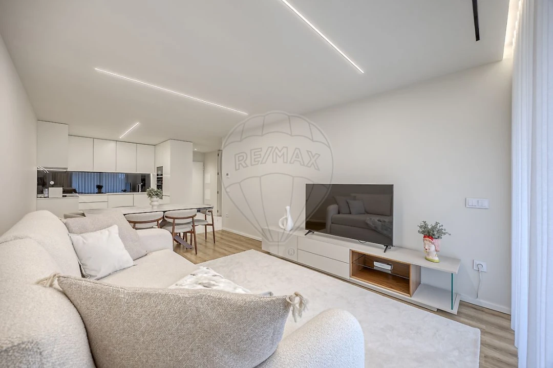 Apartamento T1 para Venda em Madalena Foto 3