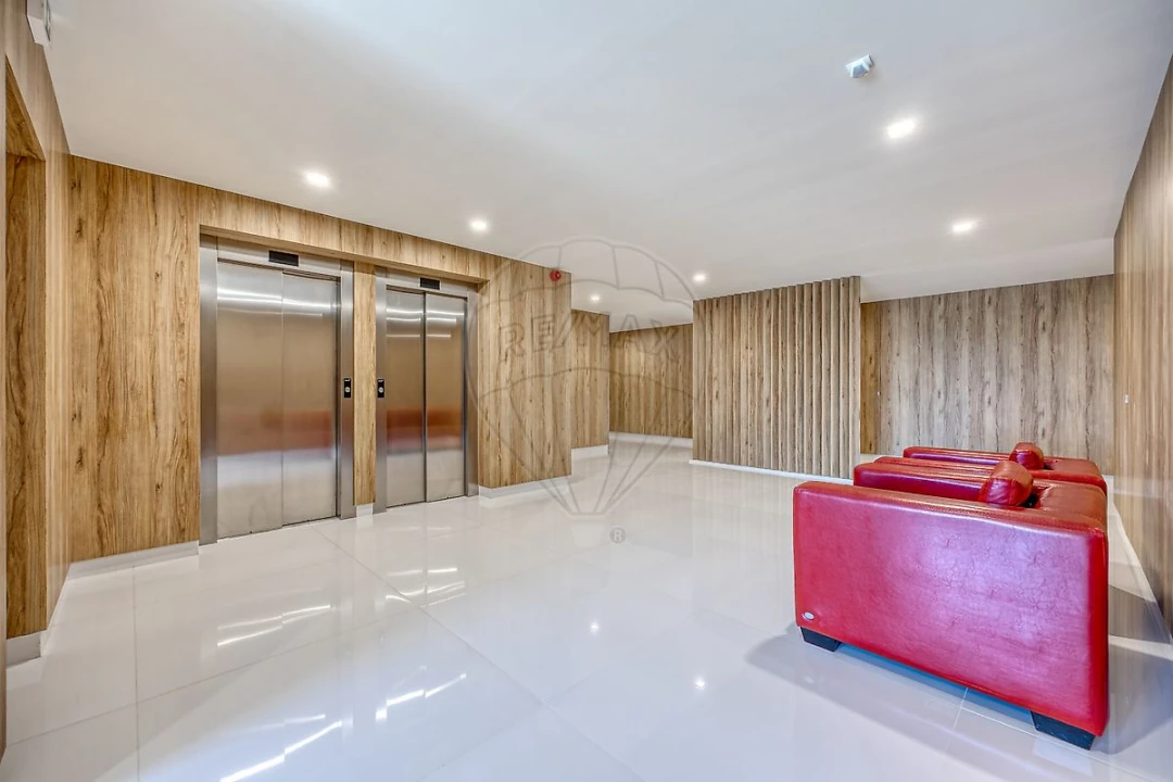 Apartamento T1 para Venda em Madalena Foto 11