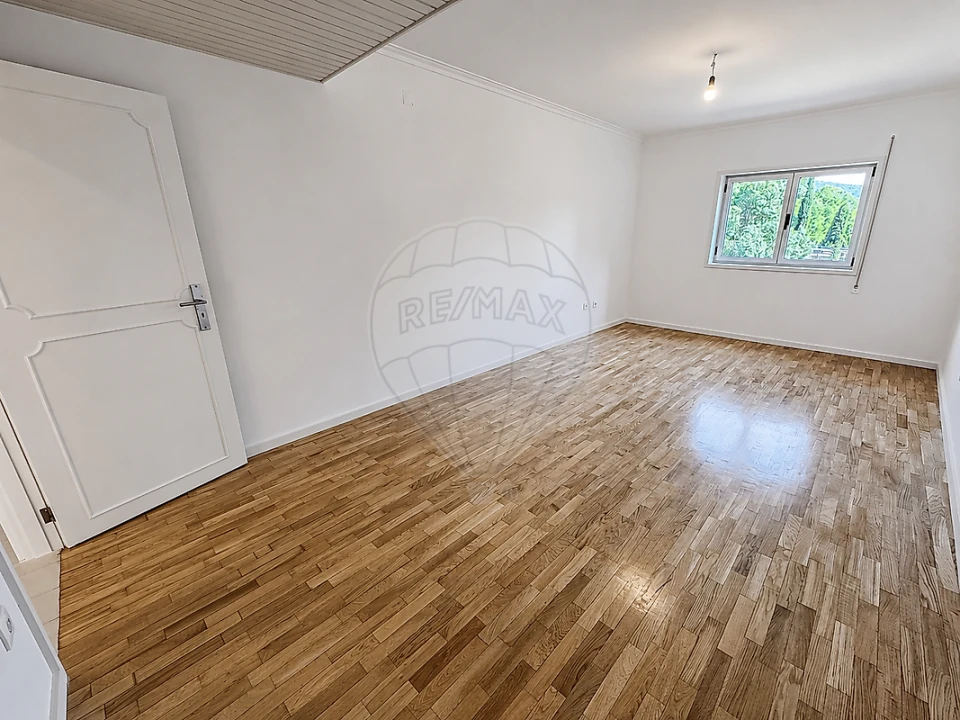 Apartamento T3 para Arrendamento em São Vitor (Braga) Foto 14