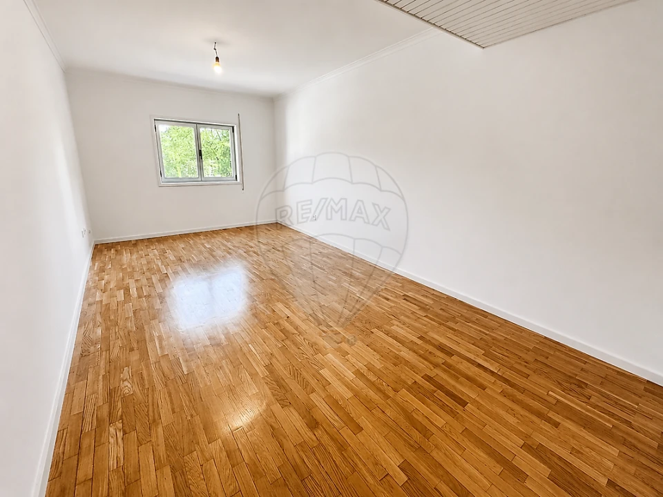 Apartamento T3 para Arrendamento em São Vitor (Braga) Foto 12
