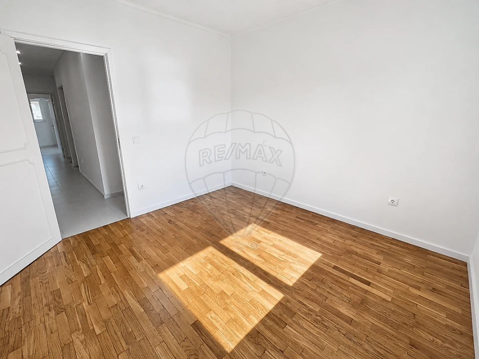 Apartamento T3 para Arrendamento em São Vitor (Braga) Foto 8